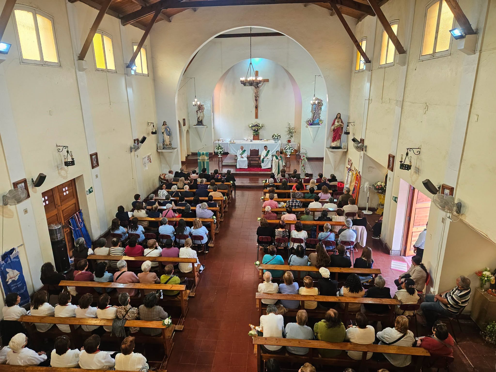 Con masiva asistencia de clubes locales, Santa María da inicio a las celebraciones del Mes del Adulto Mayor