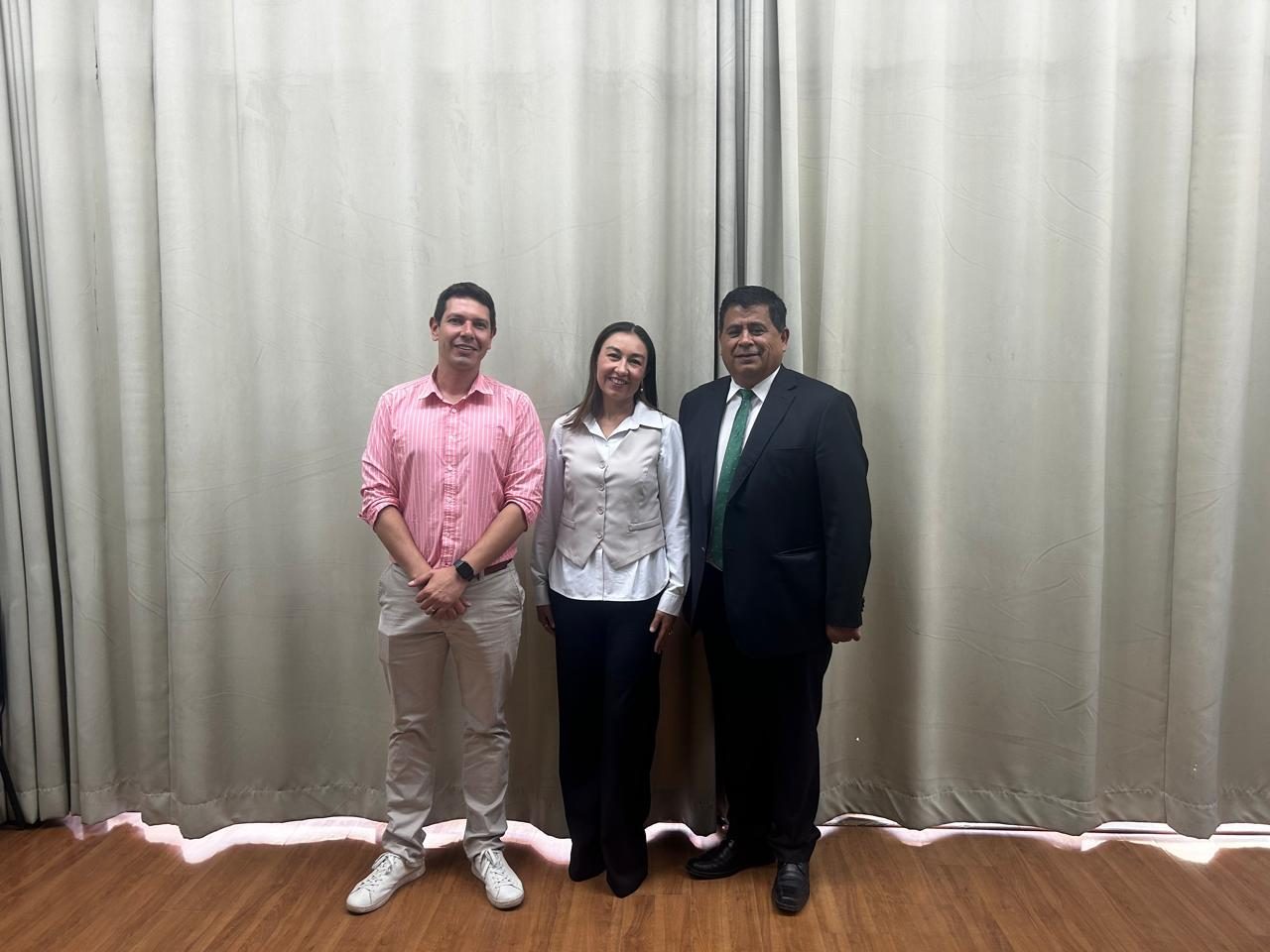 Presentación de la Sra. Carmen Gloria Martínez, Directora Ejecutiva del SLEP Aconcagua